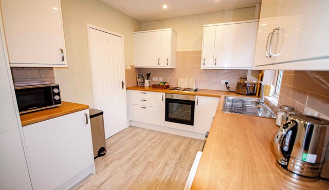 Cosy 4-bedroom home in Glenboig, near Glasgow