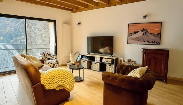 Cosy 4-person house in Vénosc - Fireplace, mountain view balcony, access to Les 2 Alpes