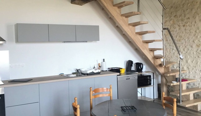 Cosy 4-person gîte between Royan and Bordeaux in the middle of the vineyards