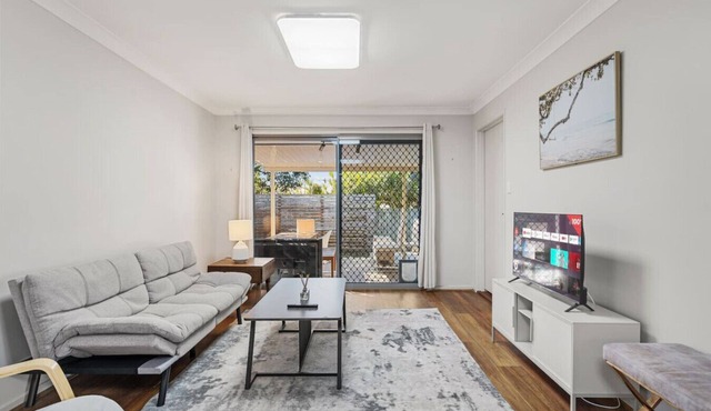 Cosy 4BR Home with Yard in Peaceful Keperra