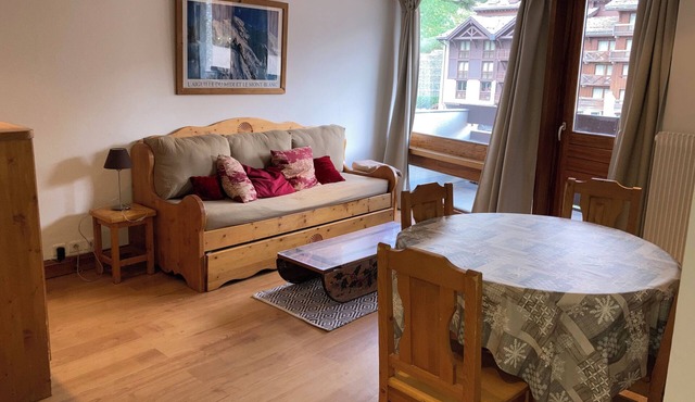 Cosy 6-bed apartment in the center of the resort