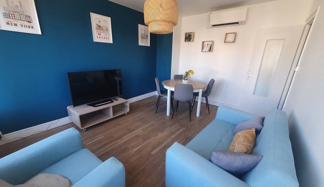 Cosy accommodation and small garden in the heart of Oradour