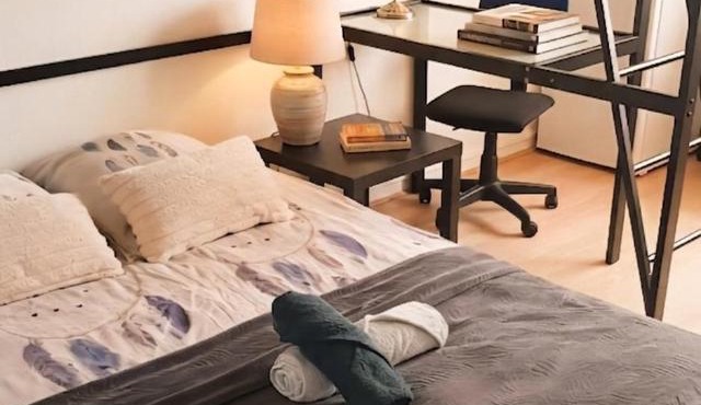 Cosy accommodation for teams & groups & family with parking