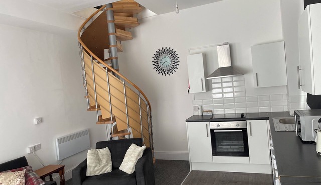 Cosy Airy Maisonette