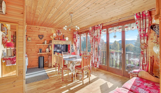 Cosy and Bright in Montclar, Alpes-de-Haute-Provence