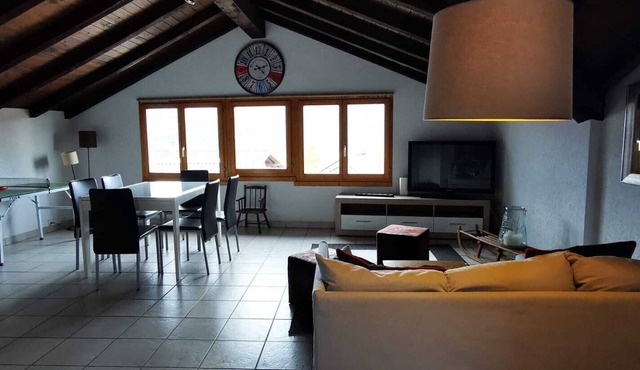Cosy and quiet private place in Central Valais