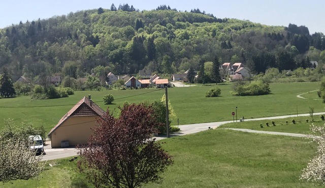 COSY AND SPACIOUS FARMHOUSE, ALL INCLUSIVE, SLEEPS 9