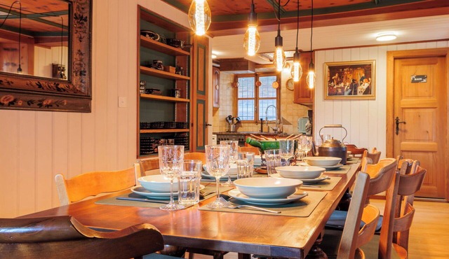 Cosy apartment for 8 people with WIFI, TV and balcony