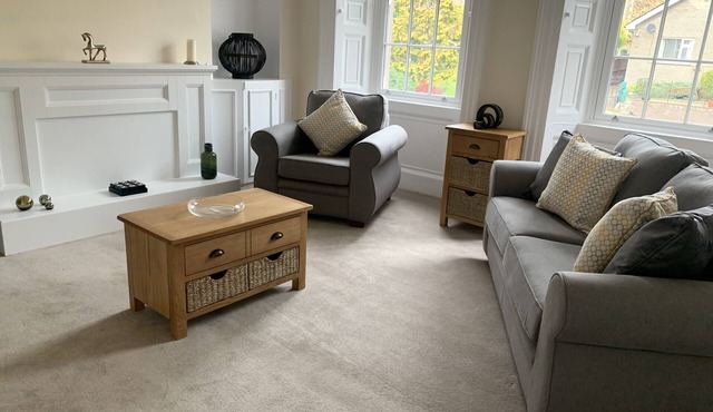 Cosy Apartment 1 - Lanark Town Centre