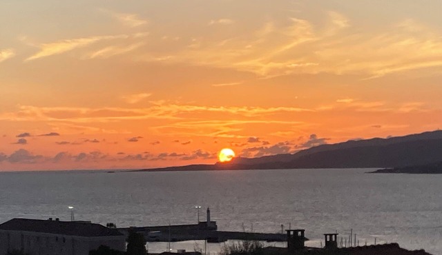 Cosy apartment, 10 minutes' walk from Propriano center and beach