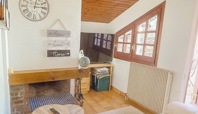 Cosy apartment, terrace, parking and ski room