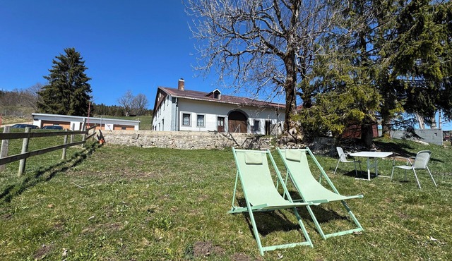 Cosy apartment at Le Sentier | quiet, close to Lac de Joux and the ski slopes