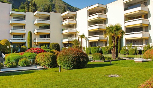 Cosy apartment for 2 people with pool, WIFI, TV, patio and panoramic view