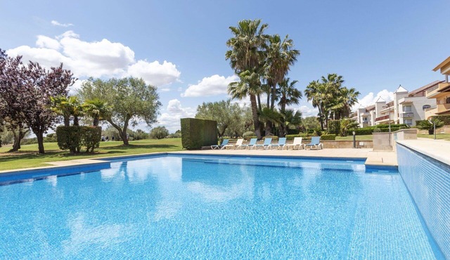Cosy apartment for 4 people with A/C, WIFI, pool, TV, terrace and parking