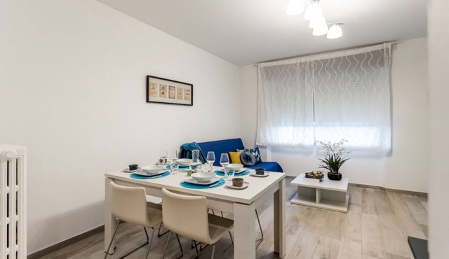 Cosy apartment for 4 guests with WIFI, A/C