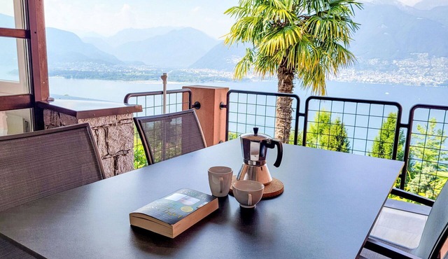 Cosy apartment for 5 guests with pool, WIFI, TV and patio