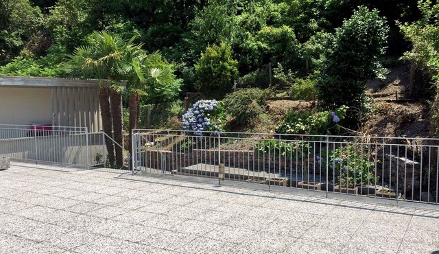 Cosy apartment for 6 guests with WIFI, TV, terrace, pets allowed, panoramic view and parking