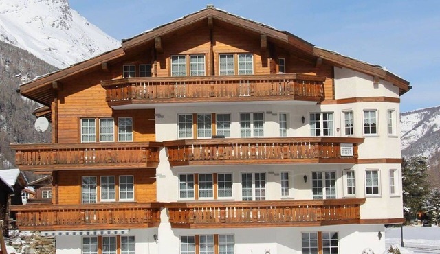 Cosy apartment for 6 people with WIFI, balcony and pets allowed