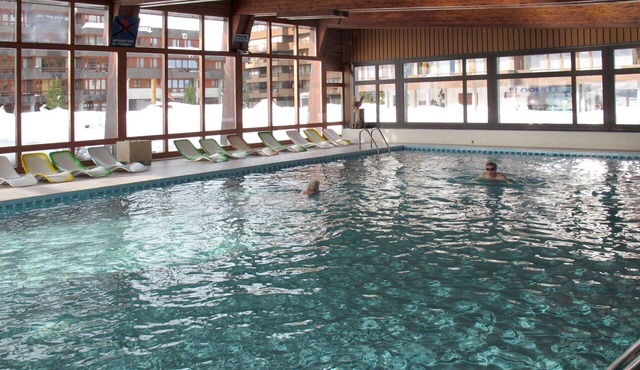 Cosy apartment for 6 people with WIFI, pool, TV, balcony and pets allowed