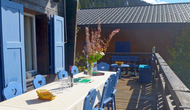 Cosy apartment for 7 guests with WIFI, terrace, pets allowed and parking