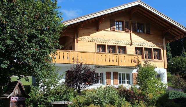 Cosy apartment for 7 guests with WIFI, TV and balcony