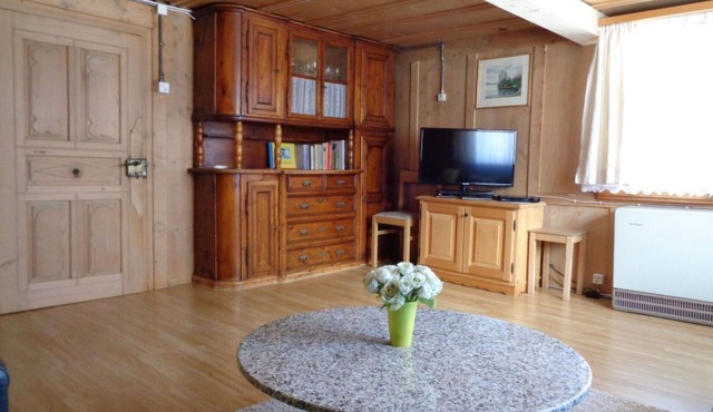 Cosy apartment for 7 people with TV, balcony and parking