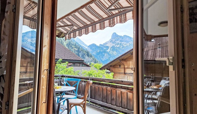 Cosy apartment for 4 people with WIFI, TV, balcony, pets allowed and panoramic view