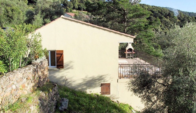 Cosy apartment for 2 guests with WIFI, A/C, TV, patio, pets allowed and panoramic view