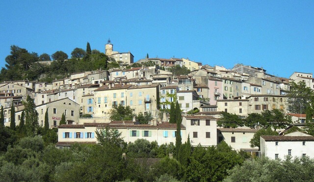 Cosy apartment in villa for 6 people with A/C, WIFI, pool, TV, patio and pets allowed