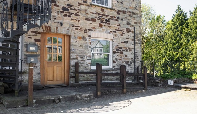 Cosy apartment in historic Cornish town