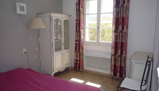 Cosy apartment in the heart of Vaucluse countryside with a view on Mont Ventoux