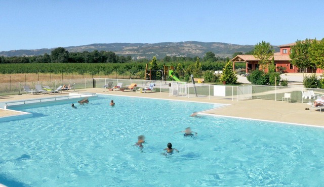 Cosy apartment in villa for 4 people with WIFI, pool, A/C, TV, terrace and pets allowed