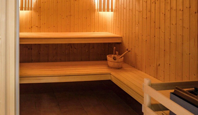 Cosy apartment in villa for 6 guests with WIFI, pool, TV, terrace and pets allowed