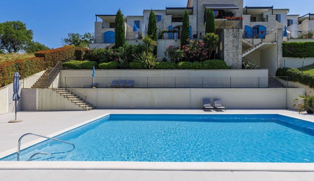 Cosy apartment in villa for 5 people with A/C, WIFI, pool, TV and terrace