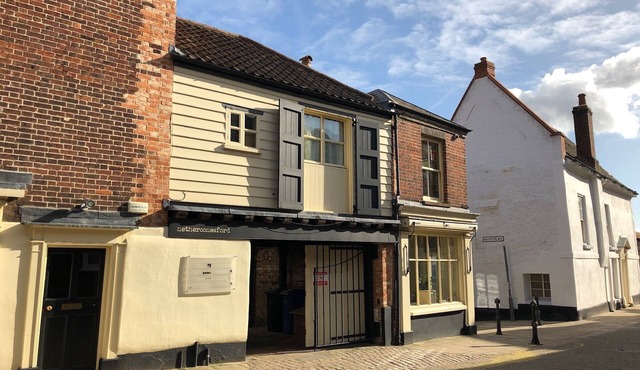 Cosy Apartment Sleeping 2 Close to City Centre