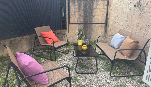 Cosy apartment with garden in Drôme Provençale