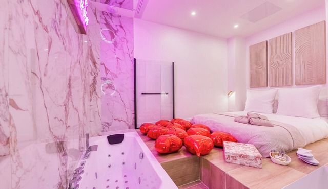 Cosy apartment with Jacuzzi 15min Champs Elysées