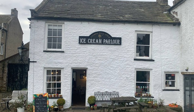 Cosy Apartment With Lovely Views