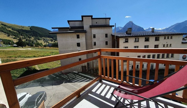 Cosy apt 4/6 ppl with balcony, near the ski runs