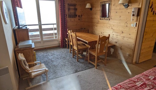 Cosy apt at slopes' base, for 7 ppl