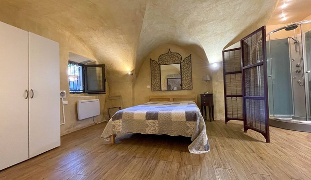 Cosy atmosphere in the heart of a listed village