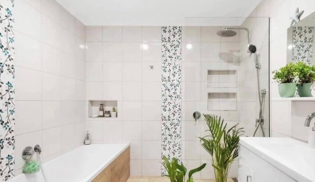 Cosy beach cottage! 800m to Golden beach, perfect for couples or families