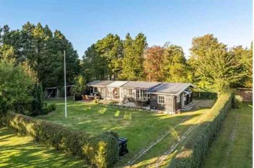 Cosy Beachfront Holiday Home For Families