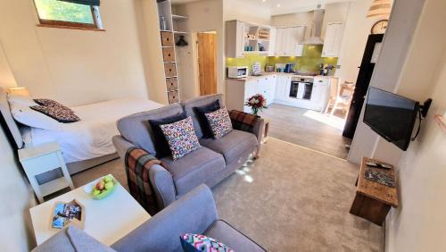 Cosy Bolt-hole escape for 2 in stunning valley