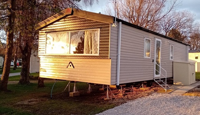 Cosy caravan at Bowland Fell Holiday Park in Yorkshire ref 93025FB