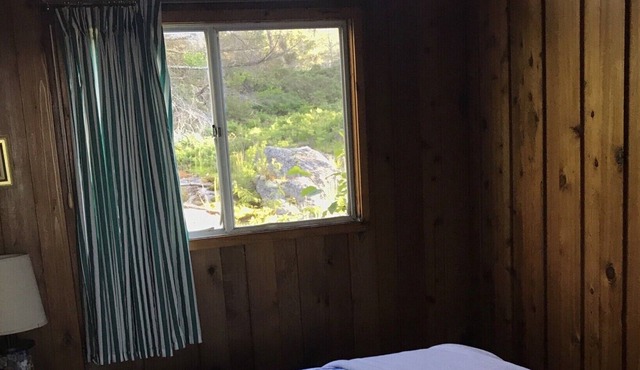 Cosy Cedar Cottage -Georgian Bay