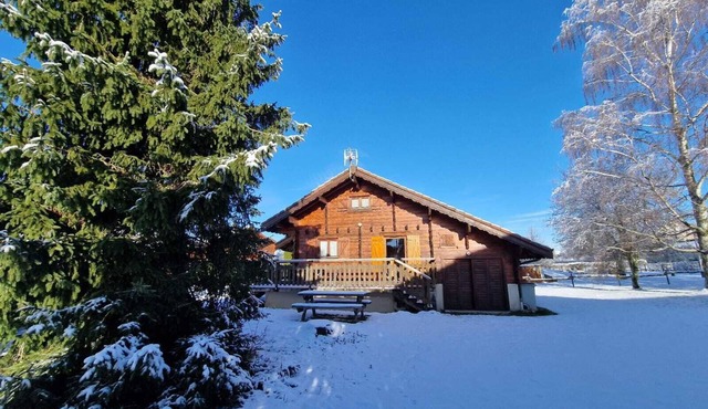 Cosy chalet in the heart of the Haut Jura mountains