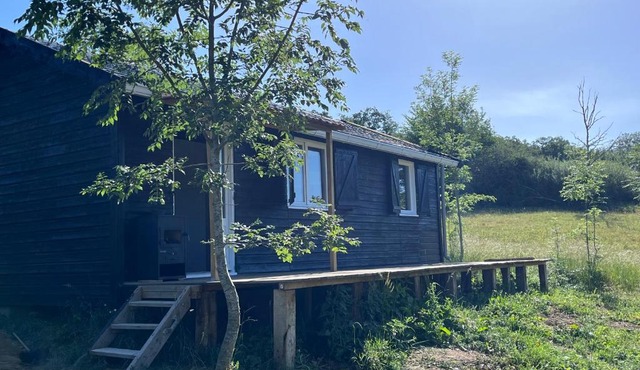 Cosy chalet in the middle of the Nature