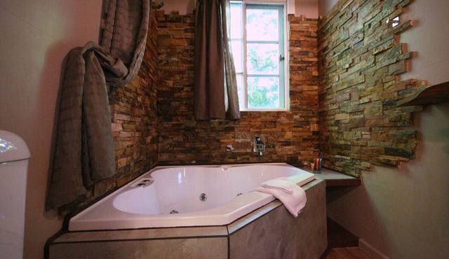 Cosy Charmed Cabin in Sassafras