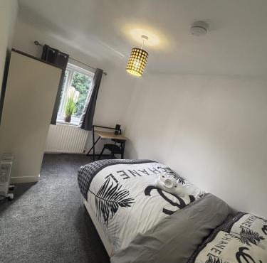 Cosy Charming room in big house